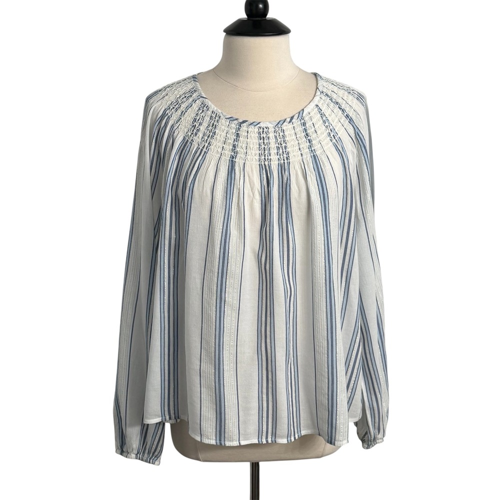 Crown & Ivy Women's Long Raglan Sleeve Smocked Neck Top